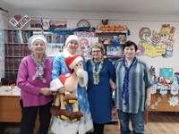 Новогодний сюрприз «Новый год отметим вместе – танцем, юмором и песней». Б-Ф № 5, Панкратова А.А.