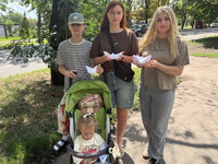 Памятная акция «Белый кораблик памяти» ( ко Дню памяти детей-жертв войны на Донбассе). ГБД Тихоненко Е.А.